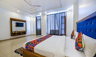 Fabhotel The Micky House