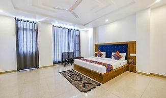 Fabhotel The Micky House