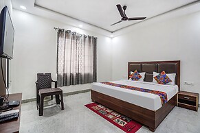 Fabhotel Akash Inn