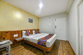 Fabhotel Monalisa