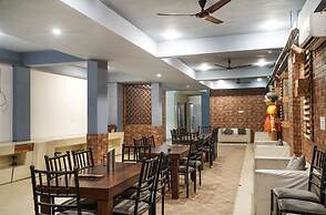 Fabhotel Aanya Suites