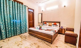 Fabhotel Sunrise Residency