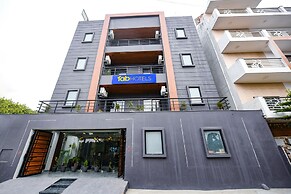 Fabhotel Naina Residency