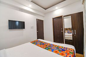 Fabhotel Seven Wonders 55