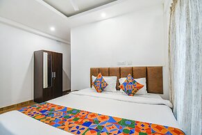 Fabhotel Seven Wonders 55