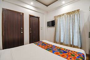 Fabhotel Seven Wonders 55