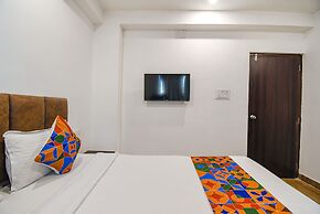 Fabhotel Seven Wonders 55