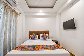 Fabhotel Seven Wonders 55