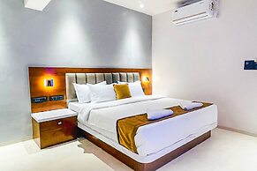 Fabhotel Emersion Residency