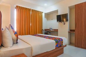 Fabhotel Emersion Residency