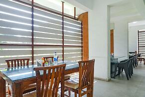 Fabhotel Emersion Residency