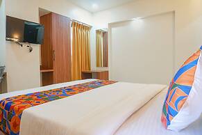 Fabhotel Emersion Residency