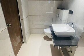 Fabhotel Emersion Residency