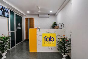 Fabhotel Sky City