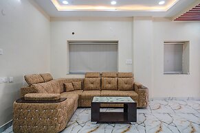 Fabhotel Perams Grand Inn