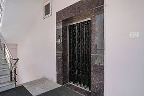 Fabhotel Perams Grand Inn