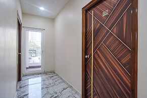 Fabhotel Perams Grand Inn