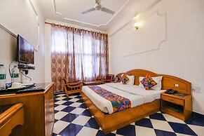 Fabhotel Prime Hemkunth