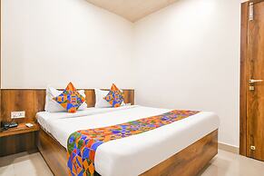 Fabexpress The King Palace