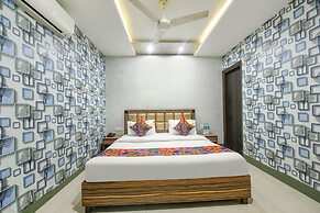 Fabhotel Ess Pee Grand