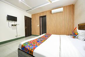 Fabhotel Ess Pee Grand