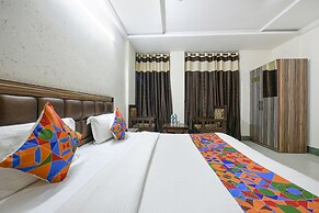 Fabhotel Ess Pee Grand