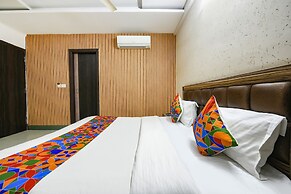 Fabhotel Ess Pee Grand