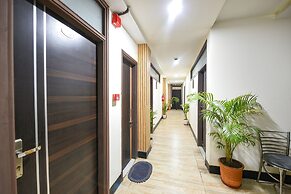 Fabhotel Ess Pee Grand