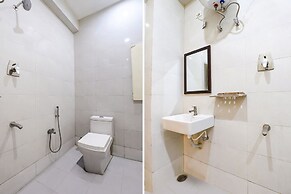 Fabhotel Home Tree Service Apartment Kolathur