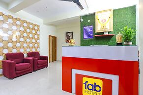 Fabhotel Home Tree Service Apartment Kolathur