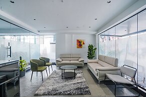 Fabhotel Prime Cloud 5 Studios