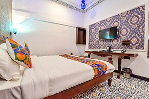 Fabhotel Ambika Chirwa House