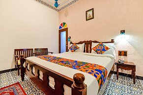 Fabhotel Ambika Chirwa House