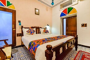 Fabhotel Ambika Chirwa House