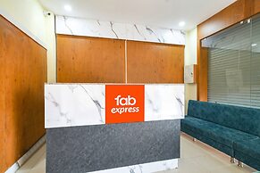 FabHotel Grand Giriraj