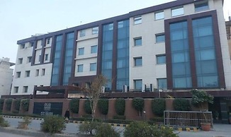 Fabhotel Prime B City Mark