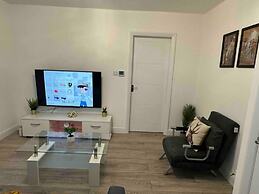 3-bed Home, Sleeps 8, Ideal for Large Groups