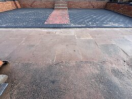 3-bed Home, Sleeps 8, Ideal for Large Groups