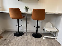 3-bed Home, Sleeps 8, Ideal for Large Groups