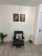 3-bed Home, Sleeps 8, Ideal for Large Groups