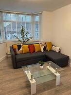 3-bed Home, Sleeps 8, Ideal for Large Groups