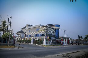 UG Wils Hotels and Suites