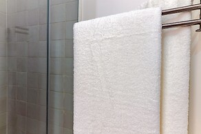 Portas do Céu Apartments