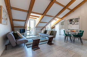 Portas do Céu Apartments