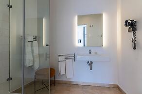 Portas do Céu Apartments