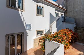 Portas do Céu Apartments