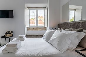 Portas do Céu Apartments