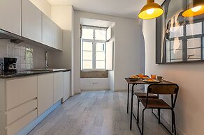 Portas do Céu Apartments