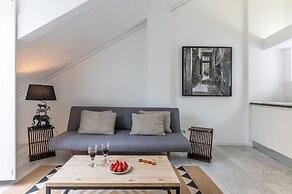 Portas do Céu Apartments