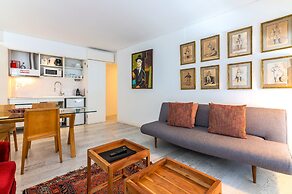 Portas do Céu Apartments